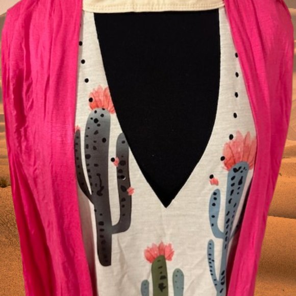 Cream Top with Cactus - Picture 7 of 10